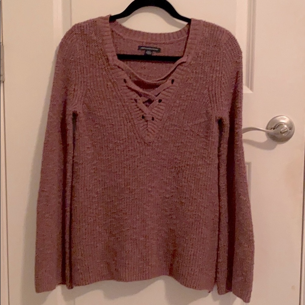 american eagle sweater!